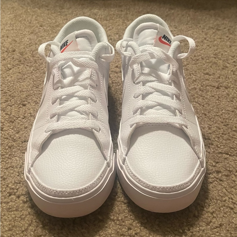 Nike Legacy Size 9M